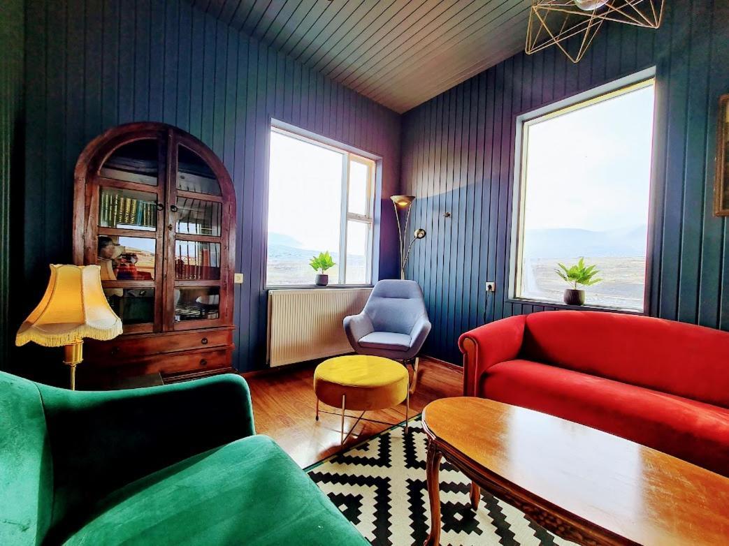 Hlin Guesthouse 바르말리오 외부 사진